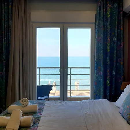 Aparthotel Aigialos 3*