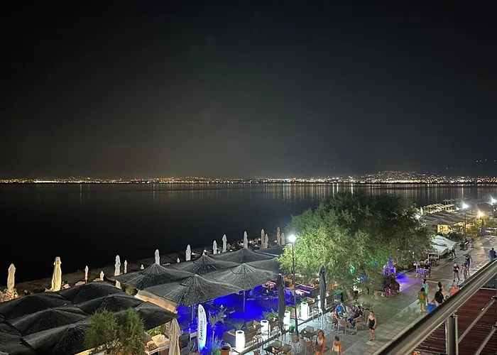 Aigialos 公寓式酒店